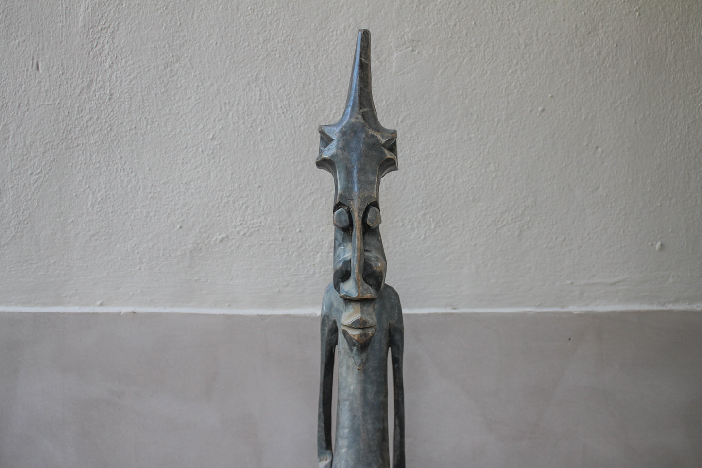 Escultura hombre de Togo Nutsu